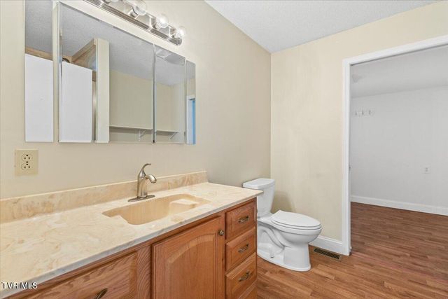 2183 South Highway 81, Jonesborough, TN 37659