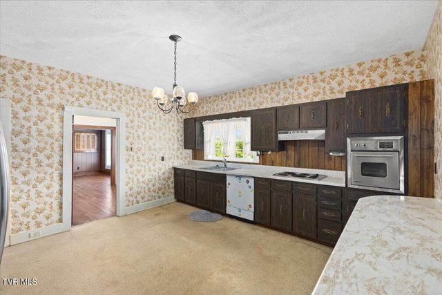 2183 South Highway 81, Jonesborough, TN 37659