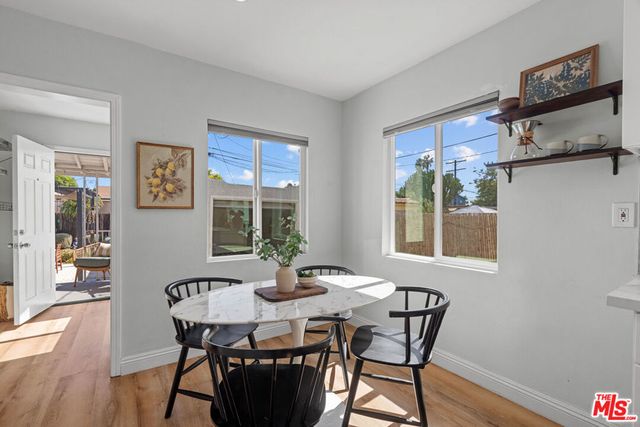 5832 S Van Ness Avenue, Los Angeles, CA 90047
