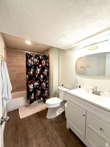 1612 E 925 S, Clearfield, UT 84015