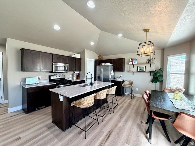 1612 E 925 S, Clearfield, UT 84015