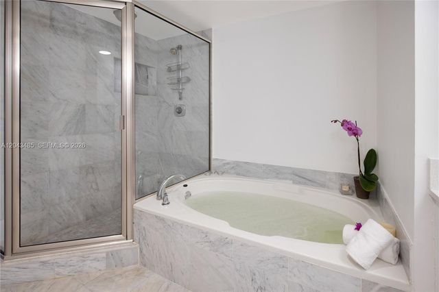 3640 Yacht Club Dr. 304, Aventura, FL 33180