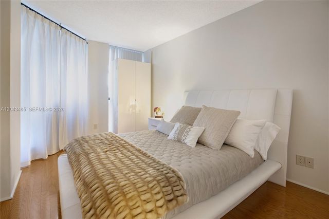 3640 Yacht Club Dr. 304, Aventura, FL 33180