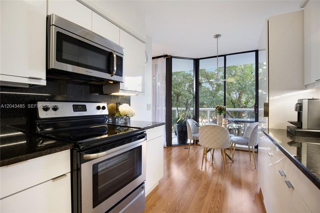 3640 Yacht Club Dr. 304, Aventura, FL 33180