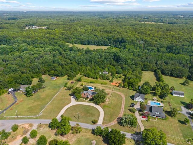 705 JENKINS BRIDGE Road, Simpsonville, SC 29680