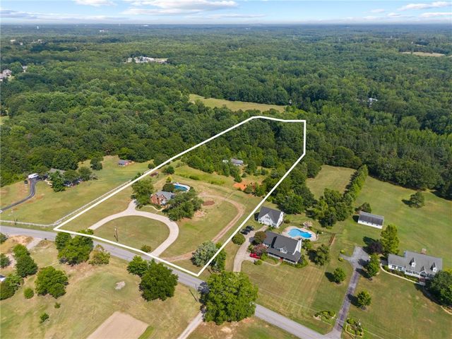 705 JENKINS BRIDGE Road, Simpsonville, SC 29680