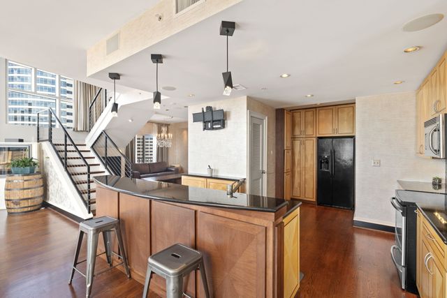 555 Church St Apt 2300, Nashville, TN 37219