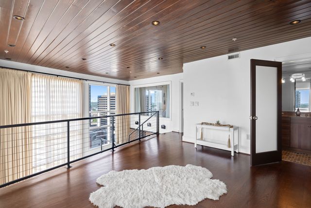 555 Church St Apt 2300, Nashville, TN 37219