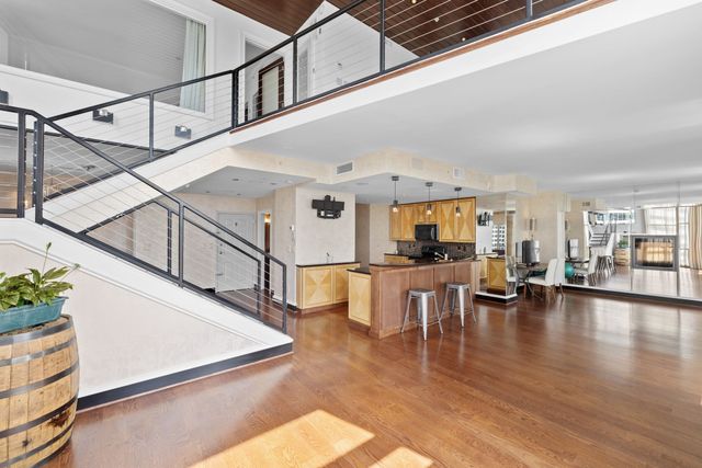 555 Church St Apt 2300, Nashville, TN 37219