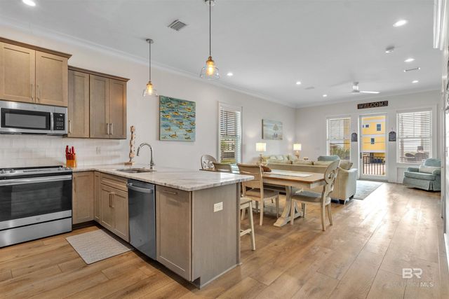 1592 W Beach Boulevard EE, Gulf Shores, AL 36542