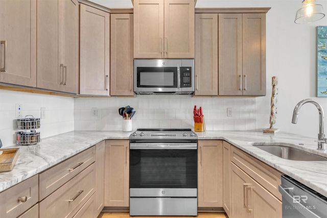 1592 W Beach Boulevard EE, Gulf Shores, AL 36542