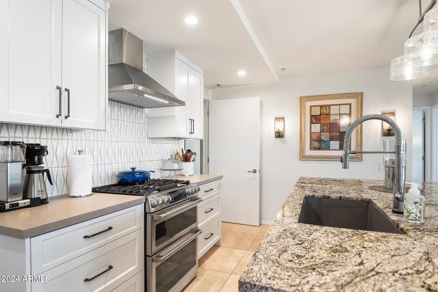 7117 E RANCHO VISTA Drive 4011, Scottsdale, AZ 85251