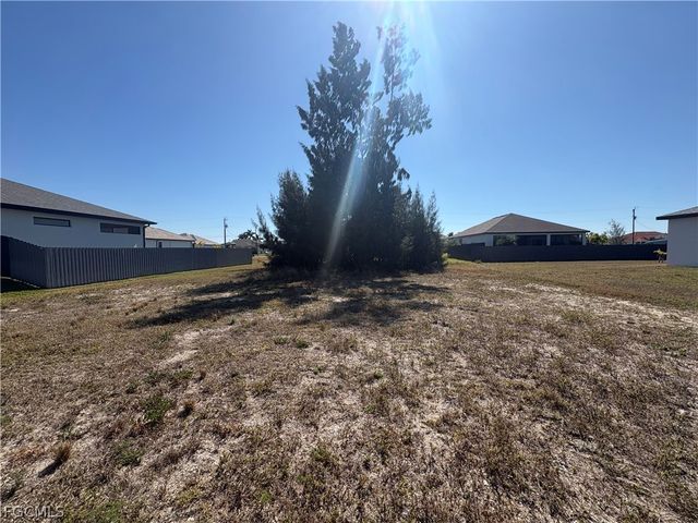 3710 Ceitus PKWY, Cape Coral, FL 33991