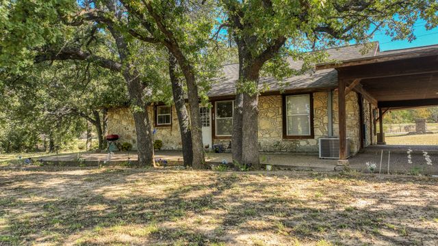 3200 Fairview Road, Millsap, TX 76066