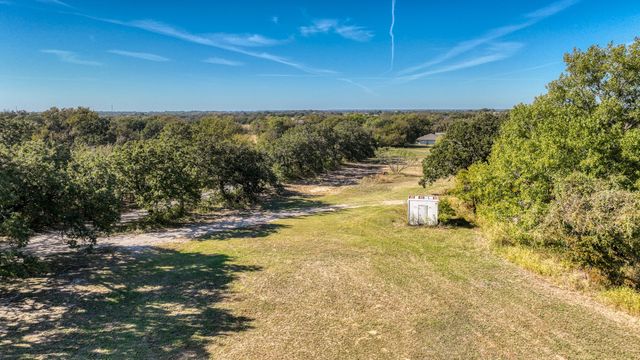 3200 Fairview Road, Millsap, TX 76066
