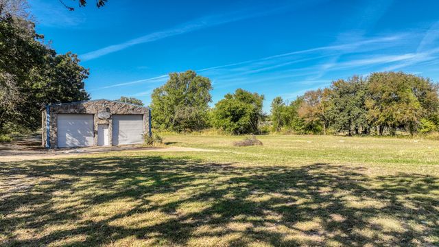 3200 Fairview Road, Millsap, TX 76066