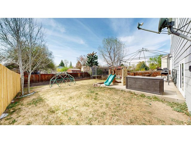 1748 Twin Lakes Cir, Loveland, CO 80538