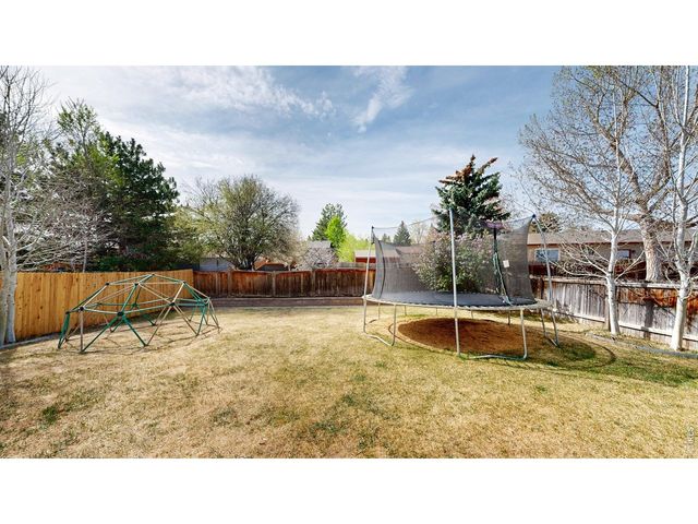 1748 Twin Lakes Cir, Loveland, CO 80538
