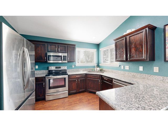 1748 Twin Lakes Cir, Loveland, CO 80538