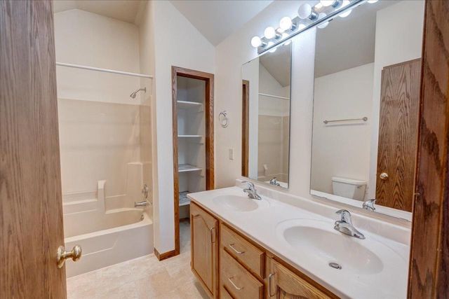 320 S Franklin Street, Stoughton, WI 53589