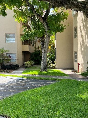 10641 SW 108th Avenue 1H, Miami, FL 33176