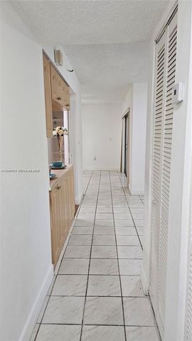 10641 SW 108th Avenue 1H, Miami, FL 33176