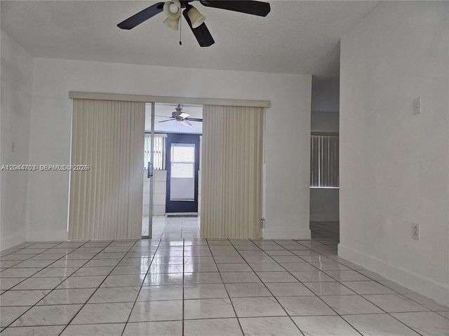 10641 SW 108th Avenue 1H, Miami, FL 33176