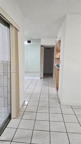 10641 SW 108th Avenue 1H, Miami, FL 33176