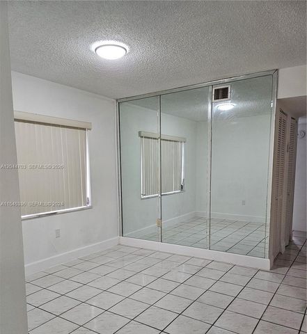 10641 SW 108th Avenue 1H, Miami, FL 33176