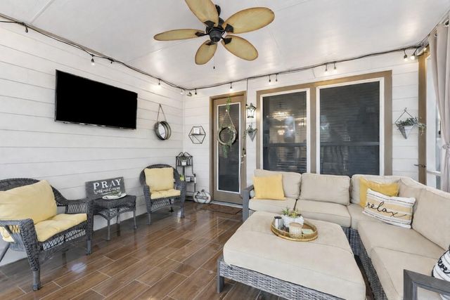 4230 Lake Cypress Circle, Houston, TX 77068