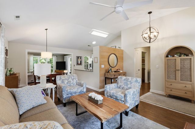 9805 Simonton Ct., Murrells Inlet, SC 29576