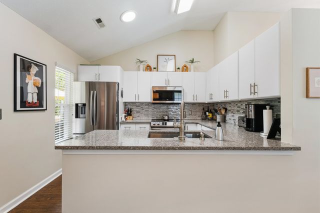 9805 Simonton Ct., Murrells Inlet, SC 29576