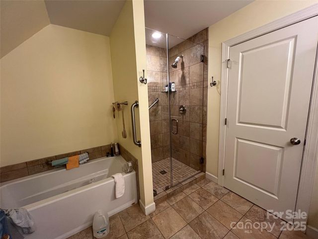5 Verde Drive, Asheville, NC 28806