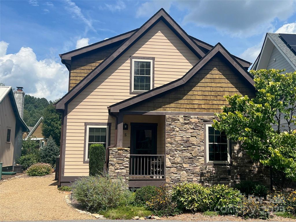 5 Verde Drive, Asheville, NC 28806