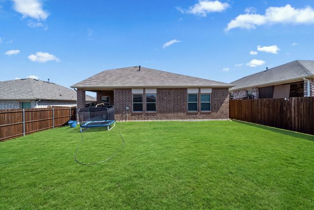 2314 Peregrine Way, Crandall, TX 75114