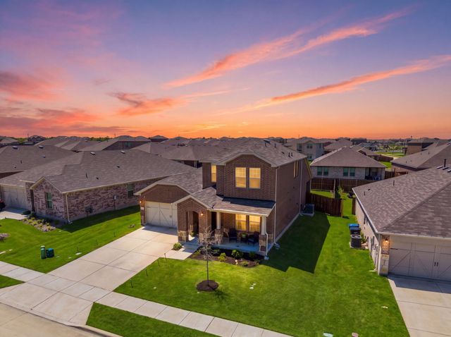 2314 Peregrine Way, Crandall, TX 75114