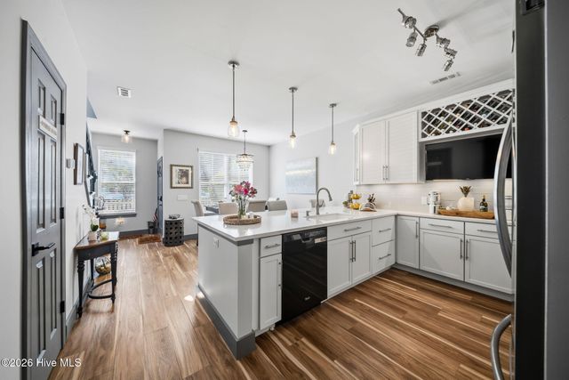 5813 Wrightsville Avenue Apt 171, Wilmington, NC 28403