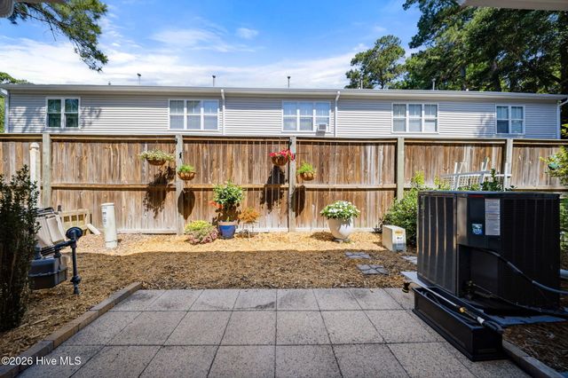 5813 Wrightsville Avenue Apt 171, Wilmington, NC 28403