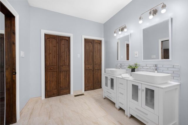 404 LIBERTY AVE E, Covington, TN 38019