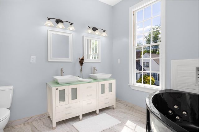 404 LIBERTY AVE E, Covington, TN 38019