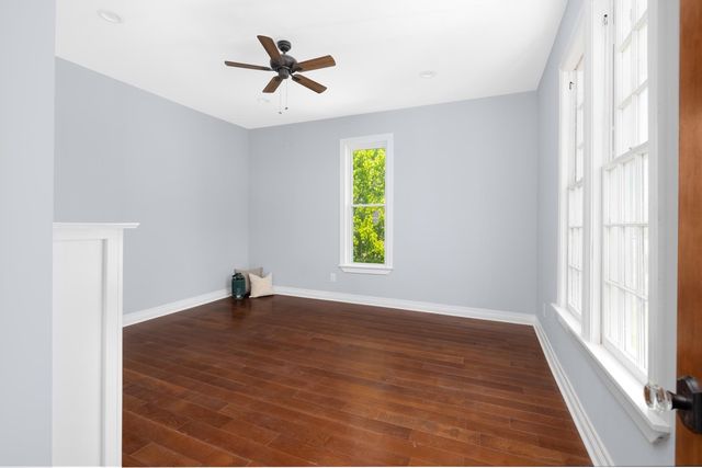404 LIBERTY AVE E, Covington, TN 38019