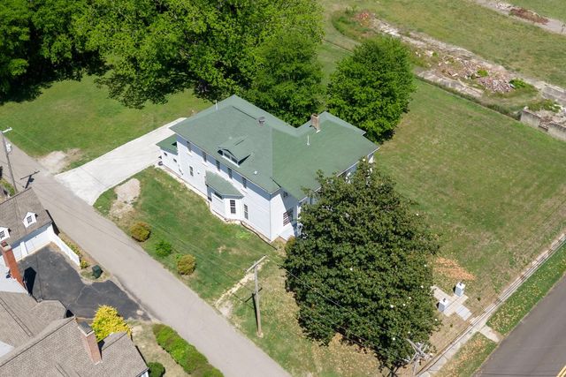 404 LIBERTY AVE E, Covington, TN 38019