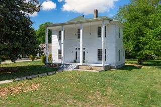 404 LIBERTY AVE E, Covington, TN 38019