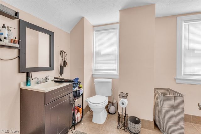 3618 Farland Road, University Heights, OH 44118