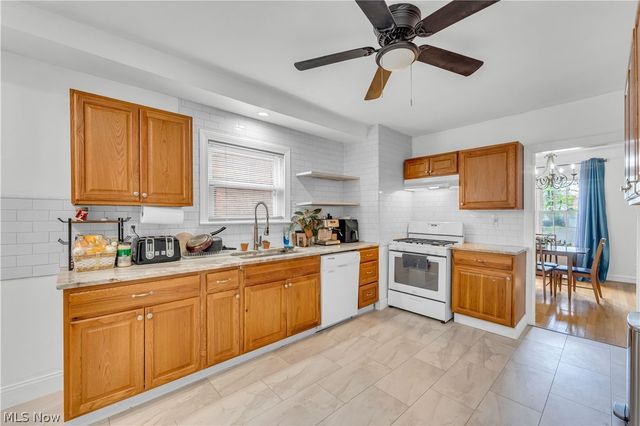 3618 Farland Road, University Heights, OH 44118