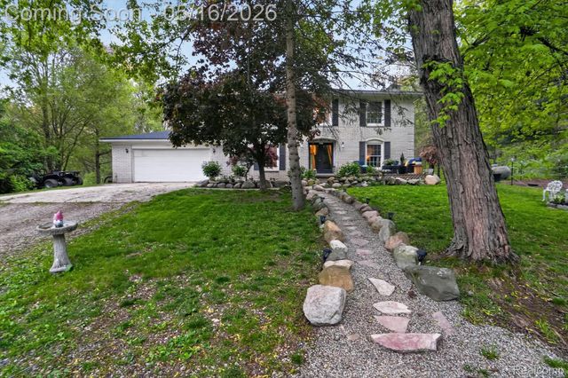 17301 Donohue Road, Unadilla Township, MI 48169