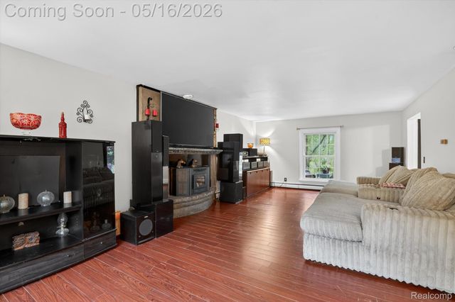 17301 Donohue Road, Unadilla Township, MI 48169