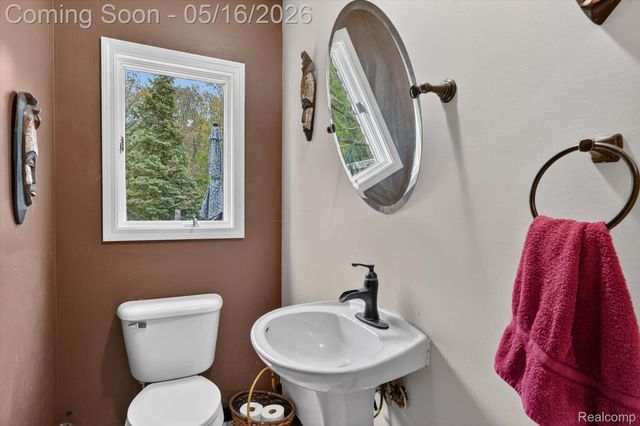17301 Donohue Road, Unadilla Township, MI 48169