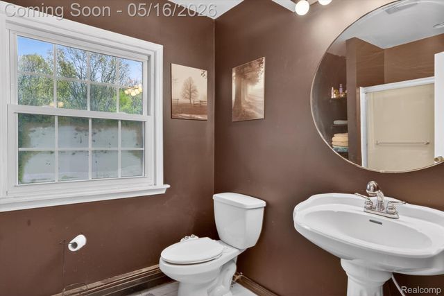 17301 Donohue Road, Unadilla Township, MI 48169