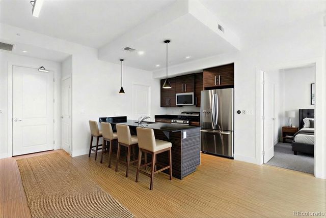 2001 N Lincoln Street 2220L, Denver, CO 80202